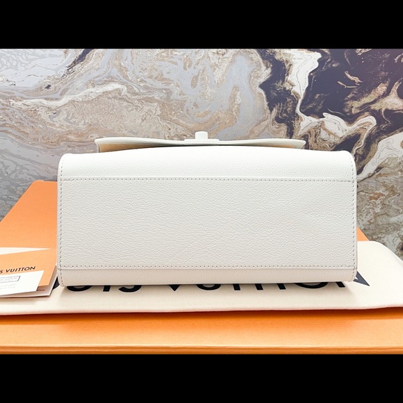 Louis Vuitton Lockme PM Soft White Calfskin Leather Tote - Picture 5 of 12